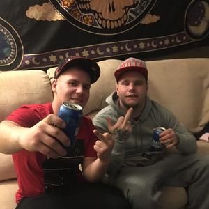 Meet your Posher, Raymond